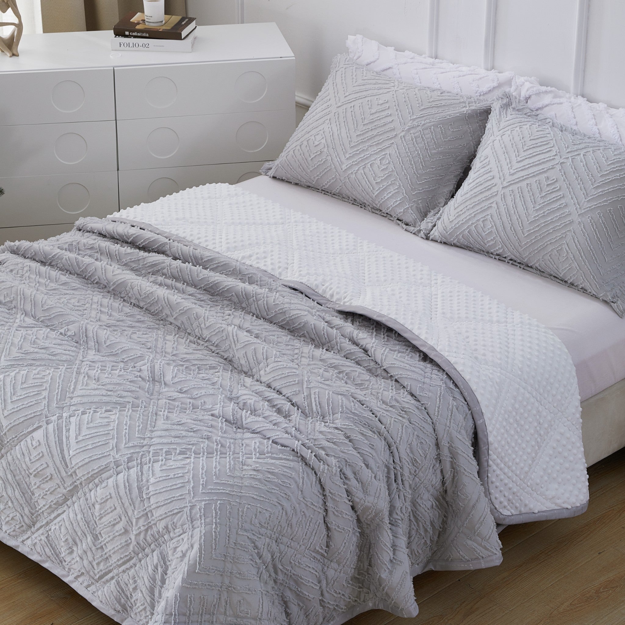 MyTickie All-season Comforter (Colour Collection)