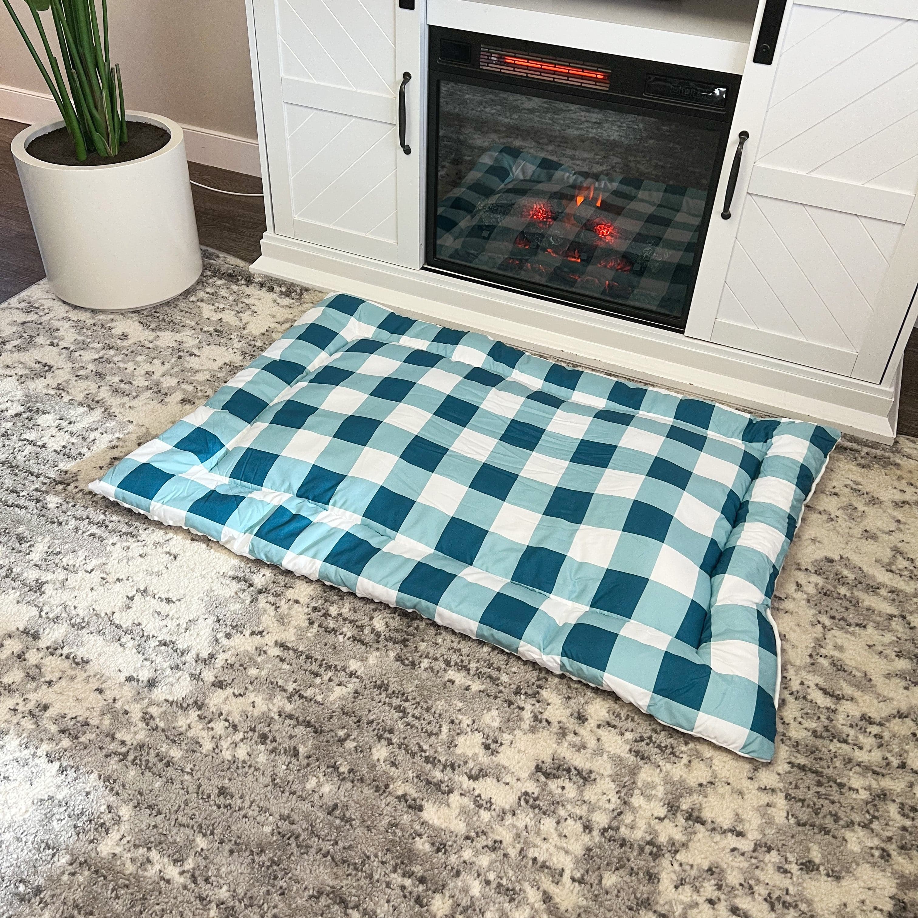 Check Me Out Blue Pet Bed Comforter