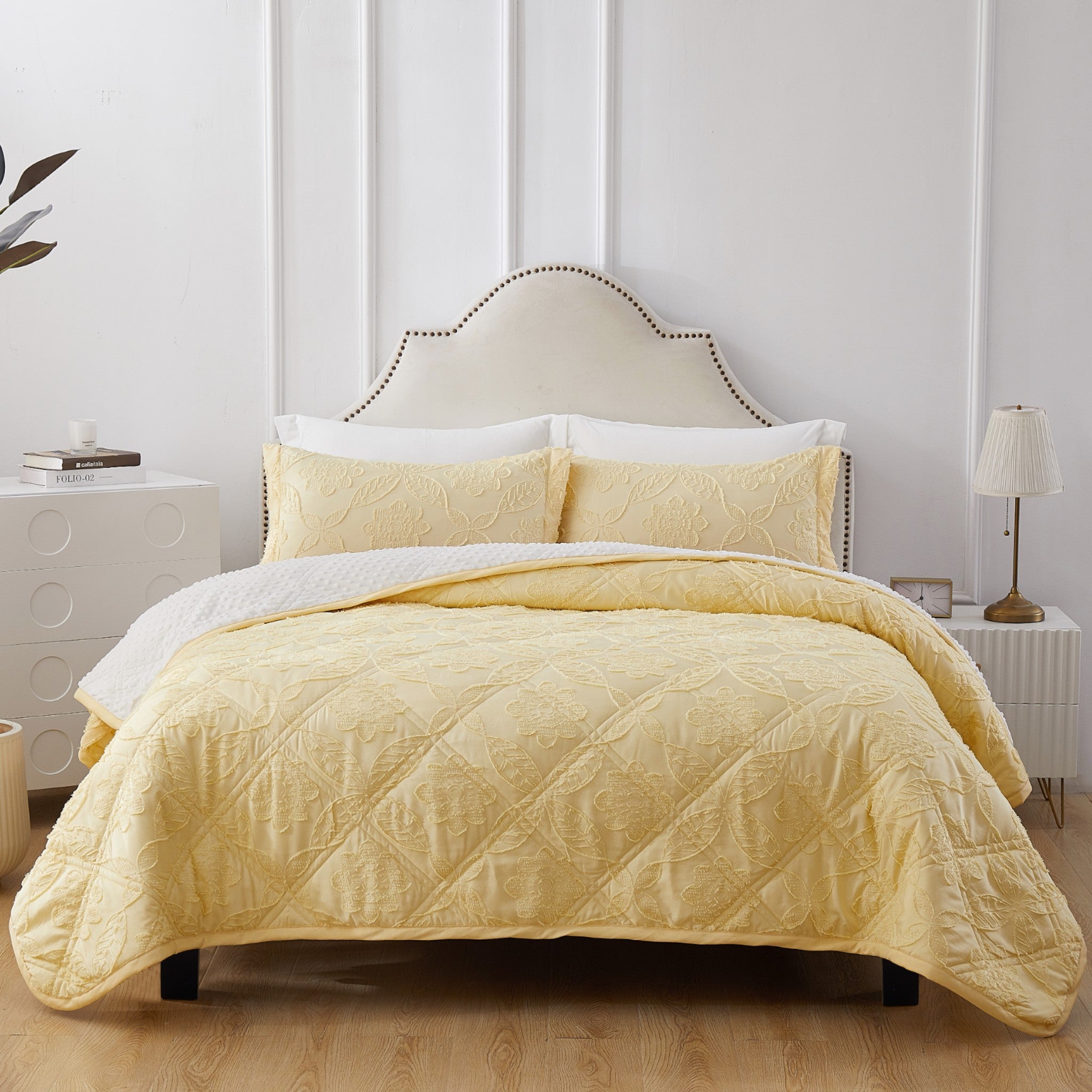 Mytickie Lemon Yellow & White Comforter