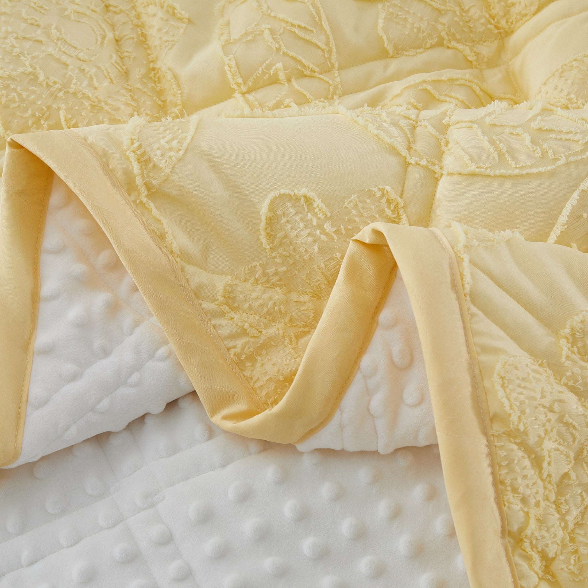 Lemon Yellow & White 6 Piece Bed-in-a-Bag