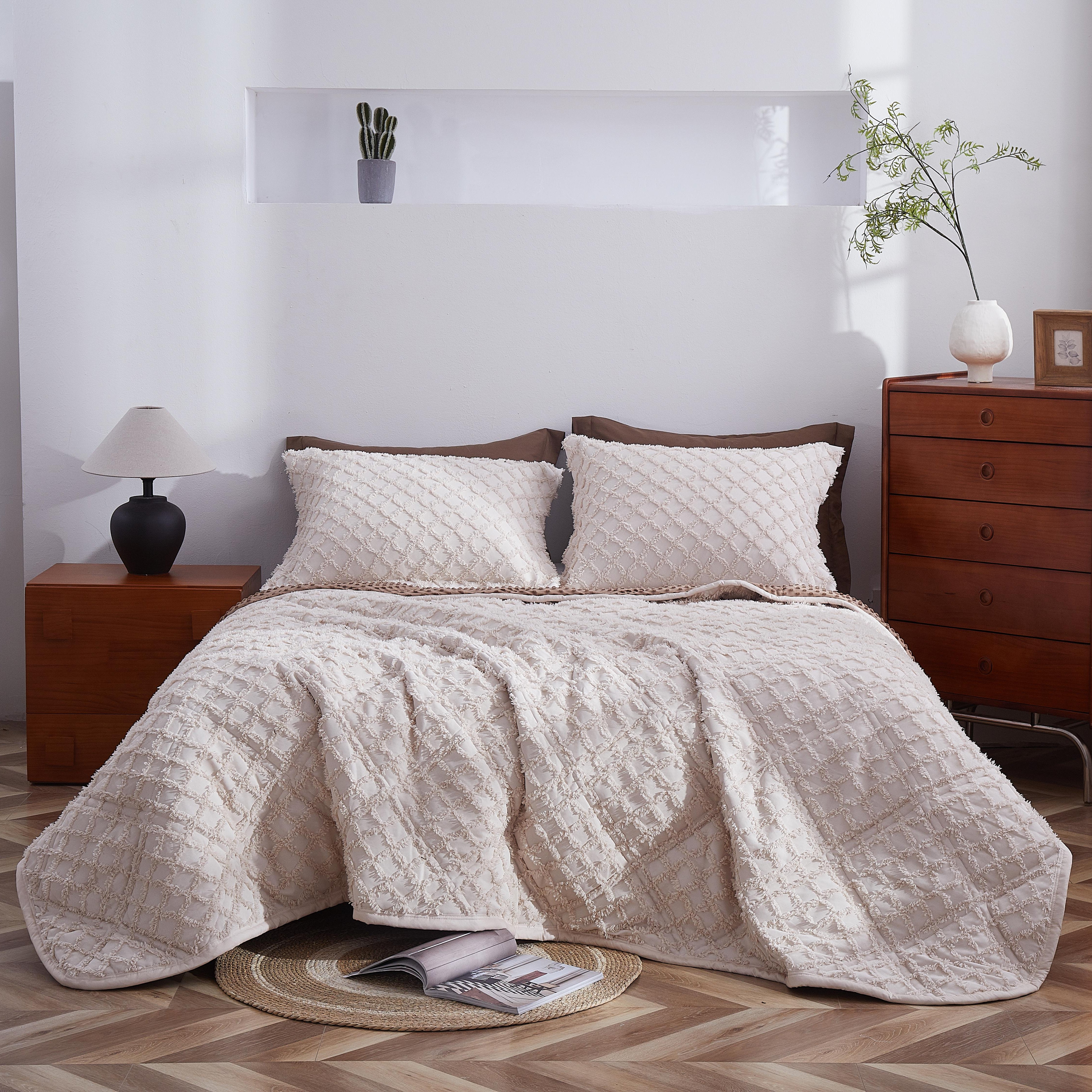 MyTickie All-season Comforter Set (Chenille Collection)