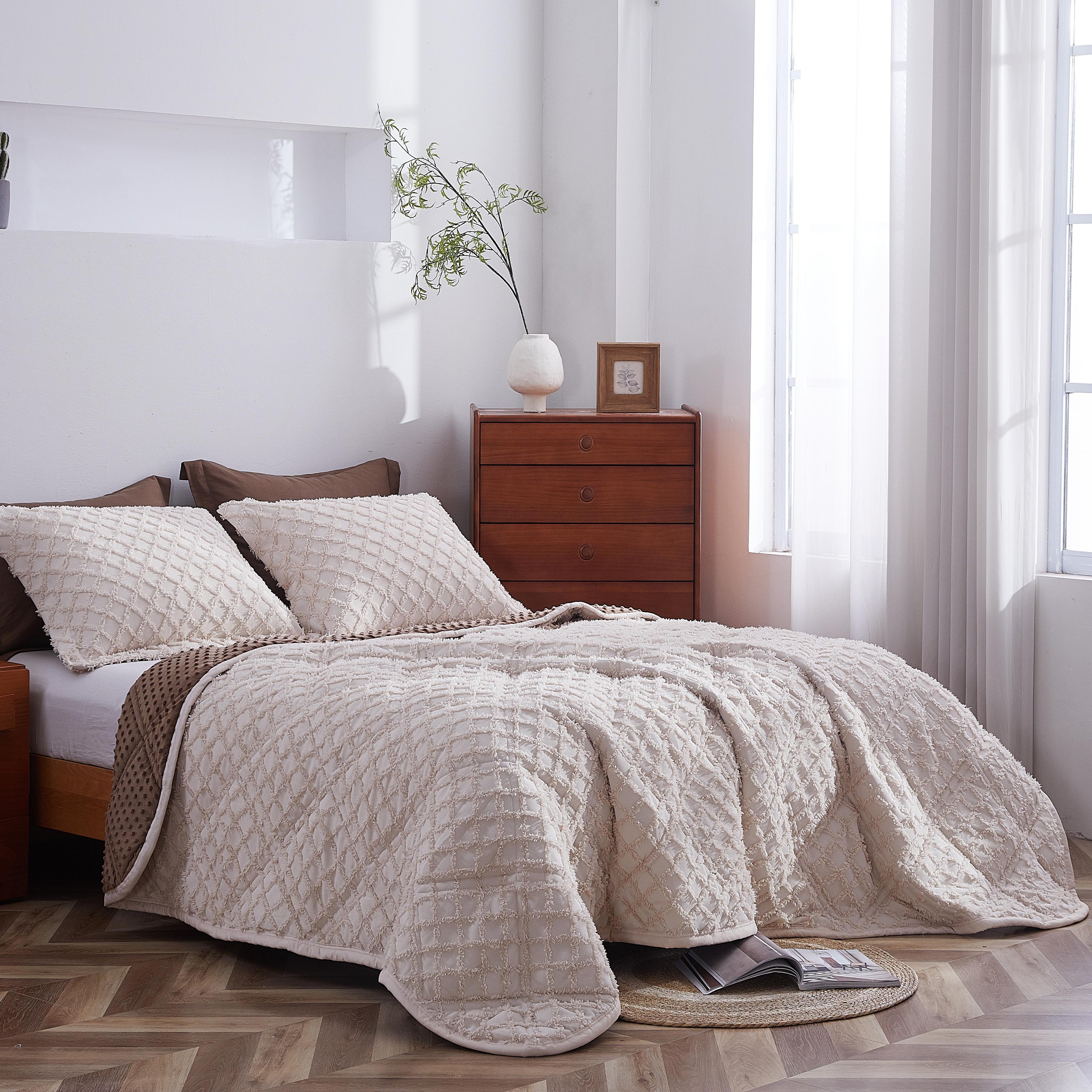 MyTickie All-season Comforter Set (Chenille Collection)