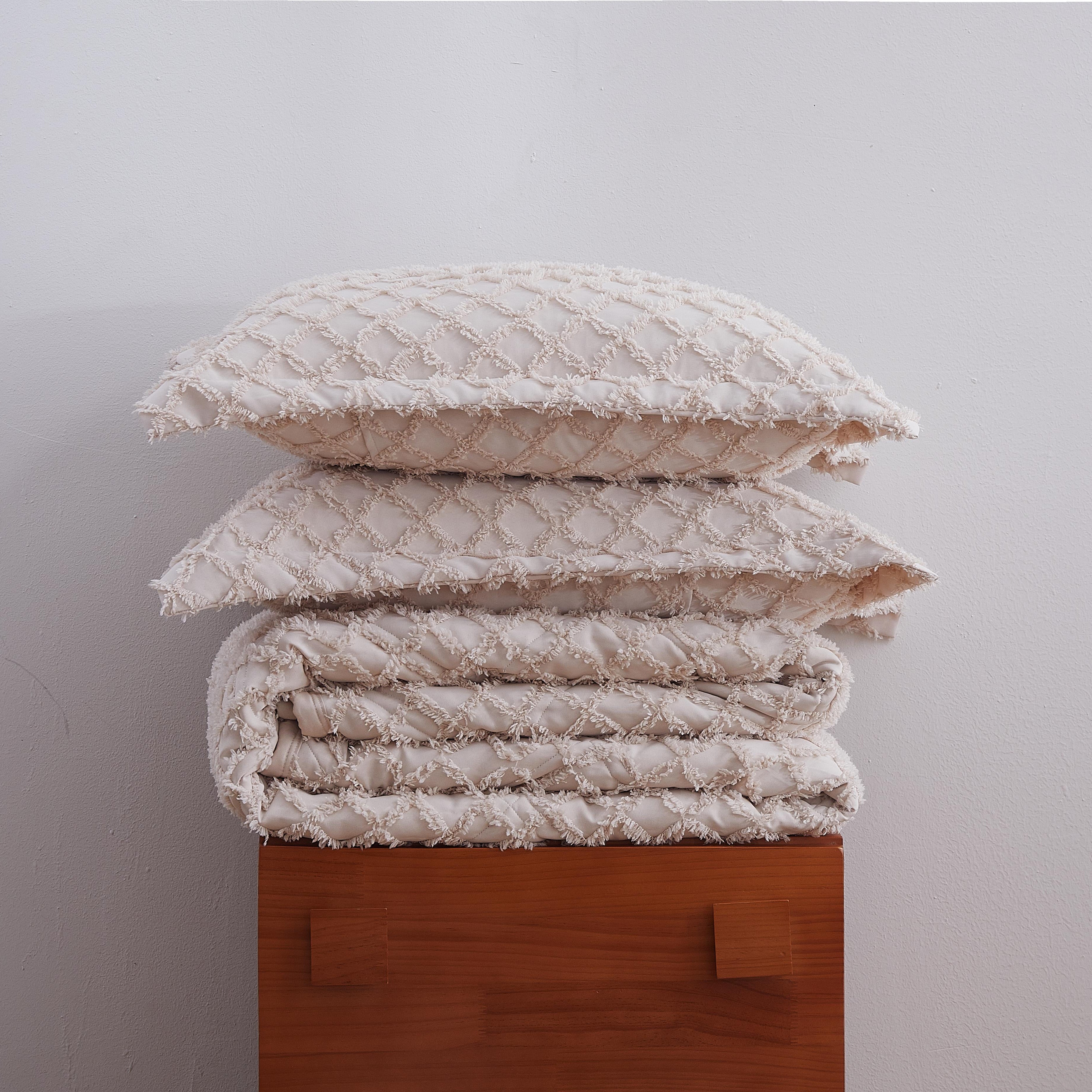 MyTickie All-season Comforter Set (Chenille Collection)