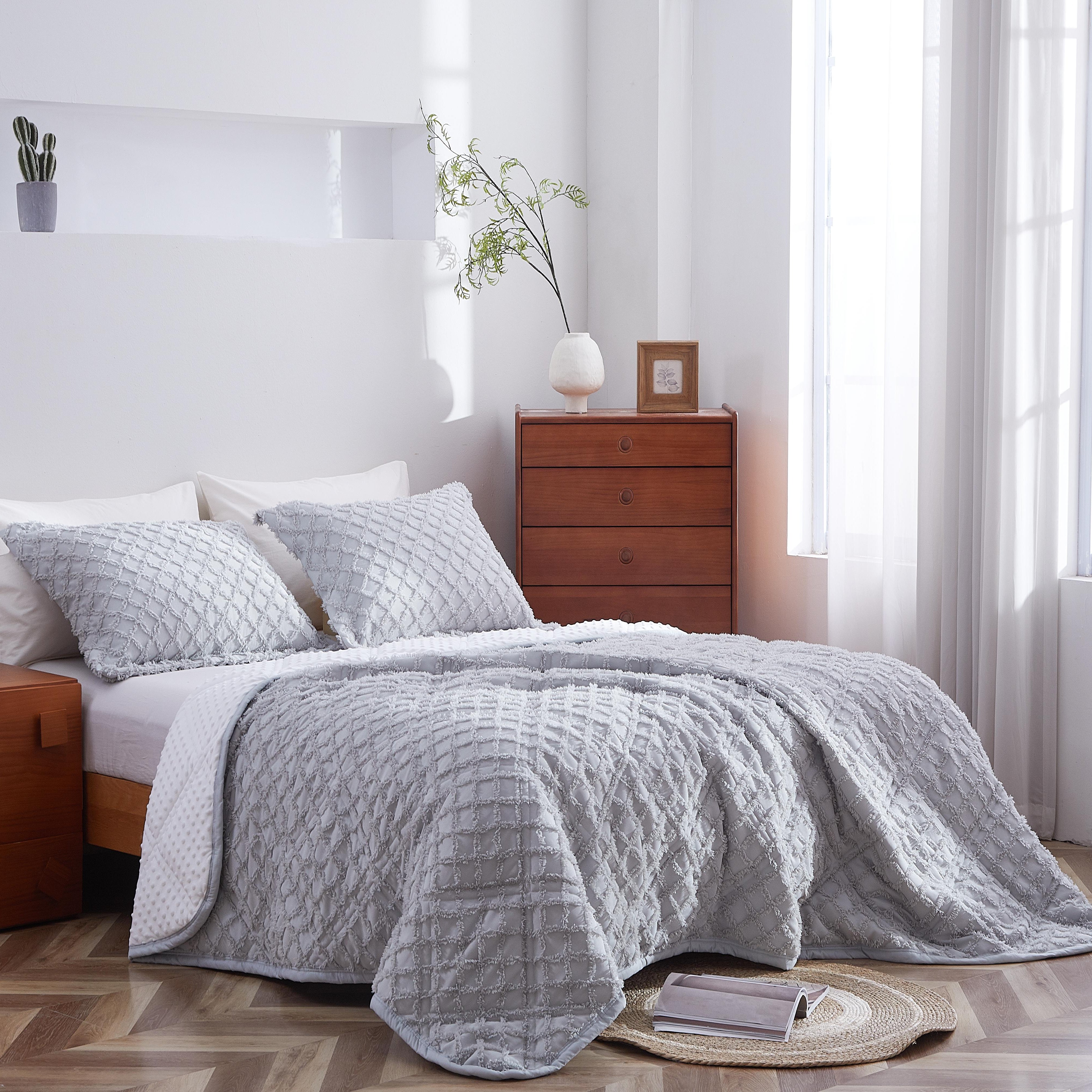 MyTickie All-season Comforter Set (Chenille Collection)