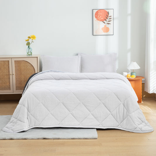 LUXE White Comforter